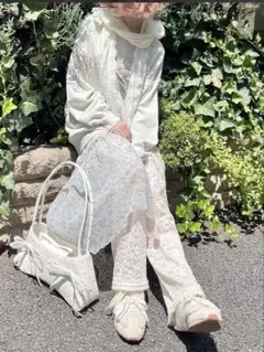 Item thumbnail for item c1f6c248-5557-4947-8449-62173e80a32d