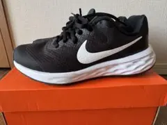 美品　NIKE REVOLUTION 6 スニーカー DD1096 23