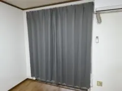 グレーのシンプルカーテン
