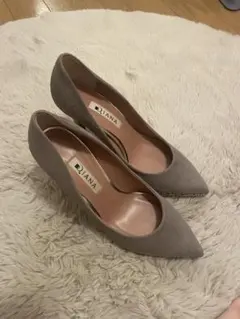 DIANA グレー ポインテッドトゥ ハイヒール