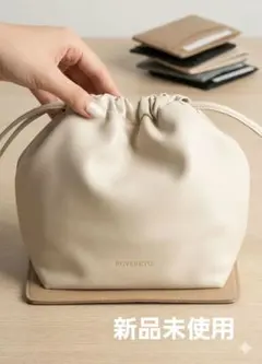 ROVERETO ベージュ 巾着型ショルダーバッグのサムネイル