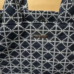 Item thumbnail for item cfacf0fd-9968-403a-801e-d7e8bcdaadfa