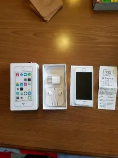 GEOで購入1日電源のみiPhone5S特価美品16G