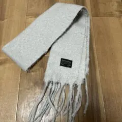 branshesライトグレー マフラー