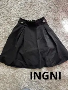 INGNI 黒 プリーツスカート フリル付きウエスト
