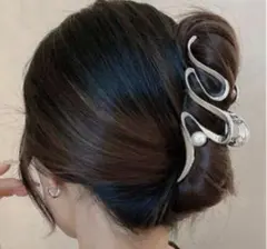 シルバー ヘアクリップ パール付き 11cm 合金製 髪留め ヘアアクセサリー