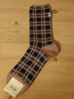 靴下屋　チェック ロゴ 刺繍 ソックス　タビオ メッセージ 新品未使用