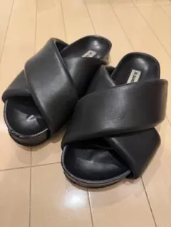 JIL SANDER パデッドクロスサンダル ブラック - メルカリ