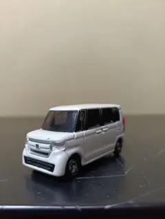 トミカ　ホンダ　N-BOX　NO.106 絶版　廃盤　箱無しのサムネイル