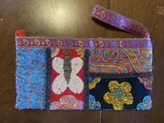 美品　ビーズ刺繍クラッチバッグ　インポート