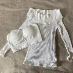 GUESS ホワイトオフショルダートップス S