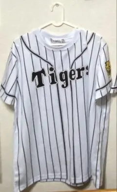阪神タイガース ユニフォーム風Tシャツ　Lサイズのサムネイル