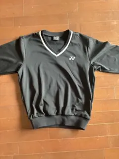 YONEX ブラック Vネック S