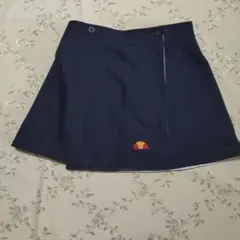 ellesseエレッセ ネイビー×ホワイト リバーシブル 巻きスコートのサムネイル