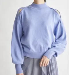 snidel コールドショルダーニットプルオーバー　サックス　アンゴラ混