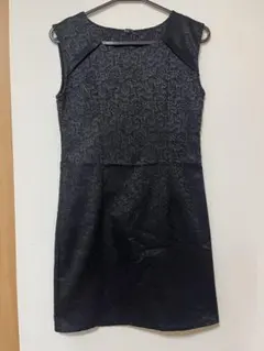 ロイヤルパーティーブラックノースリーブミニワンピース