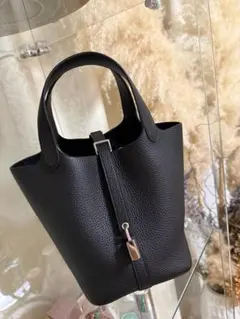 エルメス Hermes ピコタンロックPM 18サイズ ノワール ゴールド金具