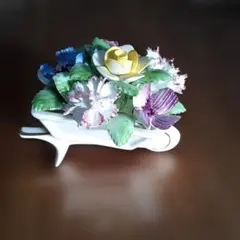 只今御値下げ致しました！ Royal Dolton 陶器製花束装飾品のサムネイル