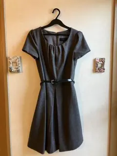 【UNTITLED】グレー 膝丈ウールワンピース サイズ1 半袖