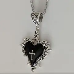 【在庫ラスト再入荷未定】シルバーネックレス　ブラック　ハート　十字架