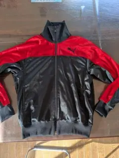 PUMA 赤黒 ジップアップジャケット