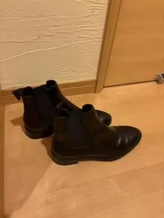 ZARA ブラック サイドゴアブーツ