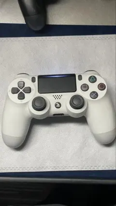 ホワイト DUALSHOCK 4 コントローラー