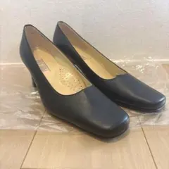 【美品】　POOL SIDE パンプス　ブラック 24cm EEEのサムネイル