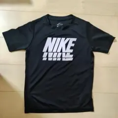 NIKE DRI-FIT Tシャツ ブラック キッズMサイズ(145㌢)のサムネイル