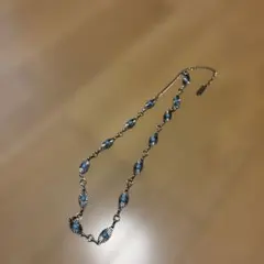 青い石 花モチーフ シルバーネックレス