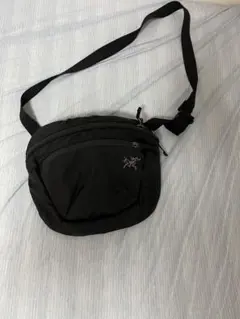 Arc’teryx ショルダーバッグのサムネイル