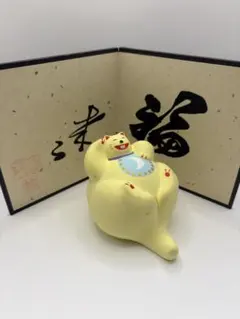 輪葉葉　招き猫　月ねこ　置物　サイン入り　屏風付き