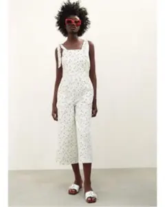 完売品　ZARA 花柄オールインワン サロペット