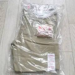 新品。ユニクロ カラークロップドスキニージーンズ ミドルライズ