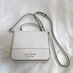kate spade ステイシースクエアクロスボディホワイトバック