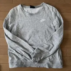 Nike ナイキ　レディース　グレー トレーナー
