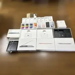 iPhone、MacBook の空箱と充電ケーブル，イヤホン、iPad昔の物