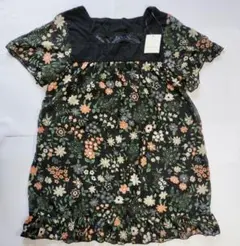 新品タグ付き 花柄　シフォンブラウス チュニック M 黒 フリル袖のサムネイル