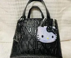 【翌日配達】ハローキティ 薬入れ、小物入れ、ピルケース♪(パールチェー付き)