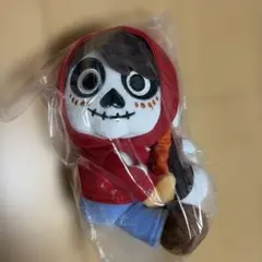 ピクサー展 リメンバーミー ミゲル ぬいぐるみ リール付ポーチ - メルカリ