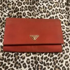PRADA レッド 二つ折り財布