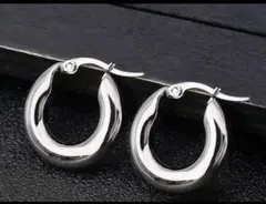 シルバー　フープピアス　レディース　ぷっくり　ステンレス　キャンキー