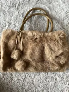 てんちゃん　様 専用ページ　ファー ハンドバッグ ポンポン付き