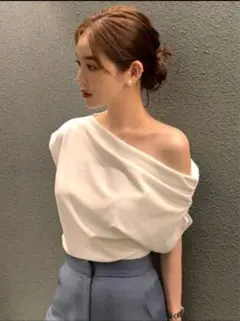 2026年最新】Heve カットオフショルダーの人気アイテム - メルカリ