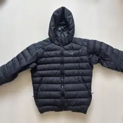 週末価格☆美品☆アークテリクス セリウムフーディ ブラックサファイア 