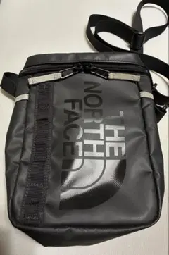 THE NORTH FACE ブラックショルダーバッグ