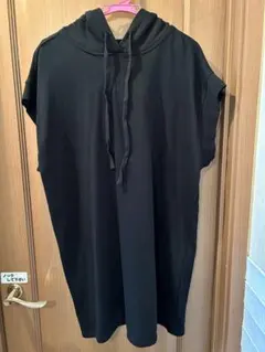 ⭐︎お値下げしました⭐︎ ZARA ブラックフード付きパーカー M 袖無し