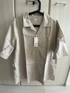 【新品】UNIQLO オープンカラーシャツ　ベージュのサムネイル