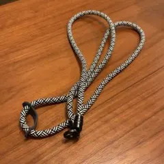 スマホ　カメラ　ショルダーストラップ 120cm 白黒ストライプ