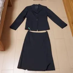 UNTITLED　スカートスーツ